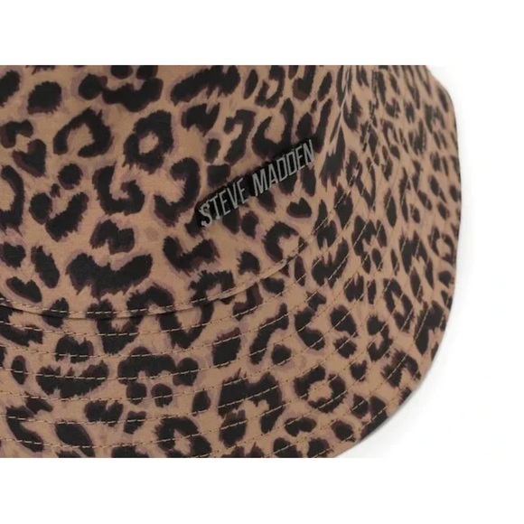 Steve Madden Leopard-Print Water Resistant Packable Bucket Hat - Picture 4 of 13